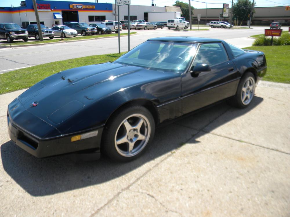 1985 Black Corvette Coupe